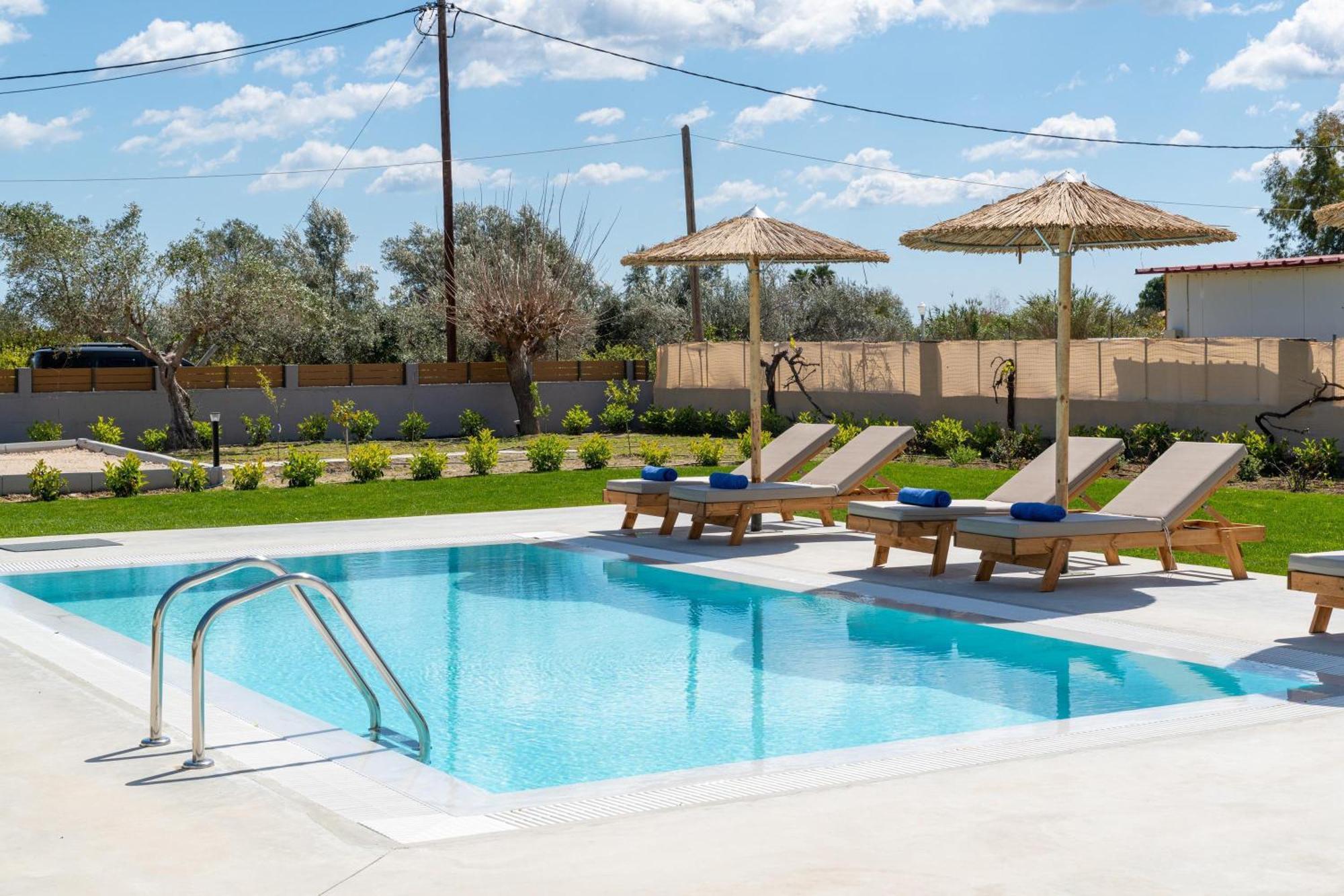 Ethria Pool Villa With Heated Jacuzzi アファンドウ エクステリア 写真