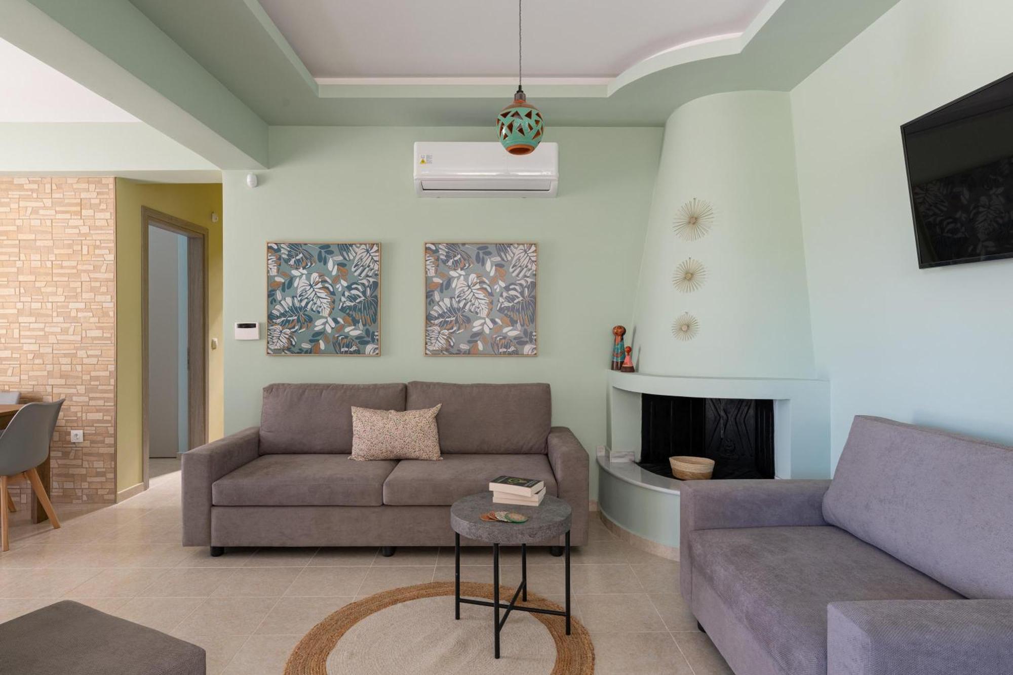 Ethria Pool Villa With Heated Jacuzzi アファンドウ エクステリア 写真